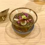 味ひろ - じゅんさいと鮑