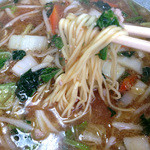 中華亭 - 低加水麺