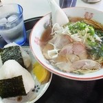 Matsuhideshiyokudou - 関東風しょうゆラーメン