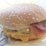 マクドナルド - チーズ月見バーガー369円