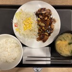松屋 - 料理写真:2025.06.29 (日) 【期間限定】国産雪国育ち厚切りトンテキ定食 1380円(税込)
