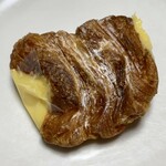 ブルージュ洛北 - カスタードコルネ (少し潰れちゃった、ごめんなさい)