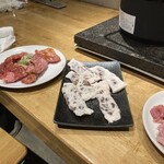 炭火ホルモン焼酒場 恵の家 - 