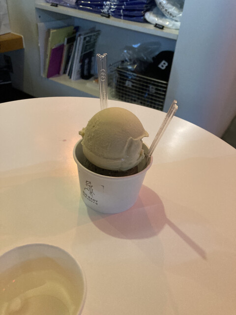 ビッグ ベイビー アイスクリーム （BIG BABY ICE CREAM
