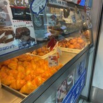 ミニヨン - 店舗前
