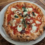 ピッツァリーヴァ - フルッティ ディア マーレ2（チーズを水牛に変更）