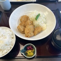 割烹 嶋村 - 若鶏ひとくち揚げ【皿もり】 割烹 嶋村 - 若鶏ひとくち揚げ【皿もり】