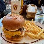 ムースヒルズバーガー - 