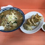 伊勢屋 - 