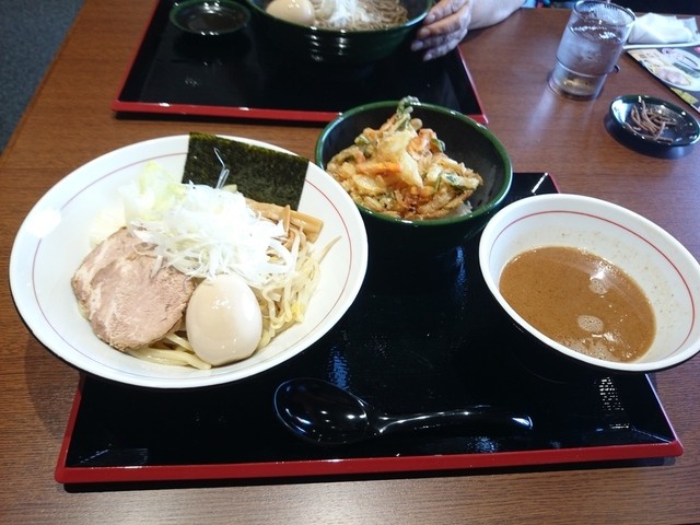 東京つけ麺・山形肉そば「桃山」>