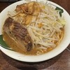 ラーメン 雷 東京本丸店