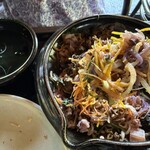 沈壽官茶寮 美山 - ご飯にナムルを入れてよく混ぜて食べます。