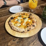 ポンチーズ・ピザ - 