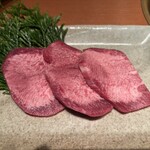 306783328 - 黒毛和牛塩タン　小