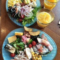 The lounge on the water - 