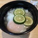 小料理 椿 - 椀物には毎回驚かさせる❗️温玉とスダチが涼しげな素麺