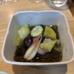 小料理 椿 - もずく酢〜茗荷、メロン、キウイと賑やか
