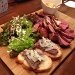 H.26.8.17.夜 シュラスコ盛り合わせ 2,650円…やけど(熟年なので)少な目にとお願いしたので値段は不詳です。