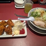 丸源ラーメン - 料理写真: