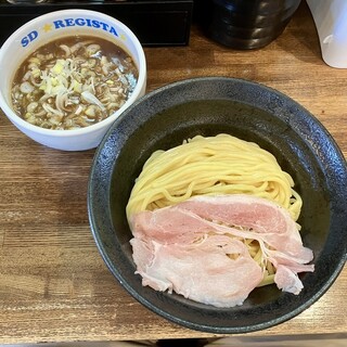 SPORTS DINING REGISTA_0