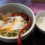 めだかタンタン - 汁なし坦々麵 580円 + 半ライス 150円