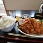 Tonkatsu Asano - 大ロースカツ定食(ご飯大盛り)