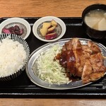 キッチン シン•トミー - トリテキ定食　880円