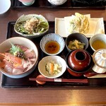 利衛門 - 海鮮丼膳