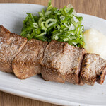 京都 やきとん なべ屋 - 名物レバー串