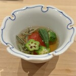 306815186 - じゅんさいとトマトとオクラの酢の物