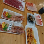 塩釜仲卸市場 マイ海鮮丼コーナー - 