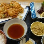 Uoshou Sakana Chan - 日替わり定食。かき揚げ