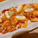 カスターニエ　軽井沢ローストチキン - エビのガーリックロースト