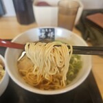 麺工房 海練 - 麺リフト