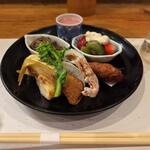 なん天 - 料理