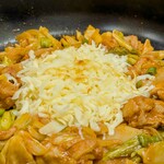 タバン草乃家 - 「チーズダッカルビ」チーズと甘辛鶏のハーモニーが絶品★