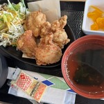 温井製麺 うどん処 ぬくい - 赤城鶏の唐揚げ定食　1,050円