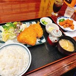 大名本陣 - “アジフライ定食”と“ぼんじり唐揚”