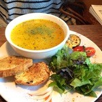 押麦と野菜のチキンスープ（ワンプレートセット）