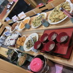 幸手市場食堂 - 食べ放題コーナー