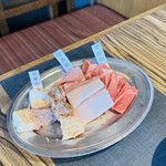 豚ホルモン我那覇焼肉店 - 