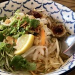 チョップスティックス - ブンネム950円（はす花茶100円）唐辛子追加(30円）　合計1080円