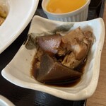 CHINESE DINING 瑞 - 鶏もも肉と大根の煮込み