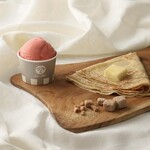 シュガーバタークレープとジェラートのセット