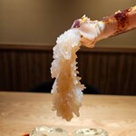 かにじぇんぬ 北のはなれ - タラバ蟹のお刺身　生　花咲いてます！