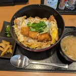 とんから亭 - 料理写真:カツ丼、みそ汁惣菜セット