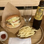 ハンバーガー TANAKA - ちょい飲みセット（Rich野菜チーズバーガー） ¥1,420