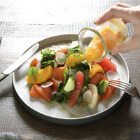 スモークサーモンと柑橘のサラダ