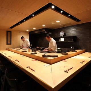 栗の木のカウンター