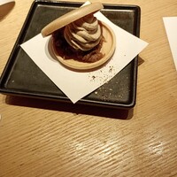 すき焼 しゃぶしゃぶつかだ KITTE大阪店 - 